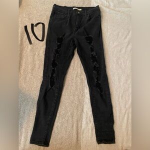 Levi Black Ripped Skinny Jeans